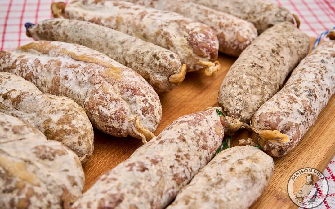 Comment reconnaître un vrai saucisson artisanal – les 4 critères